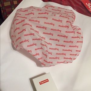 Supreme shower cap - new in box